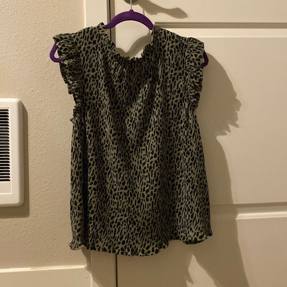 Fate Vici Green Leopard Tank Blouse